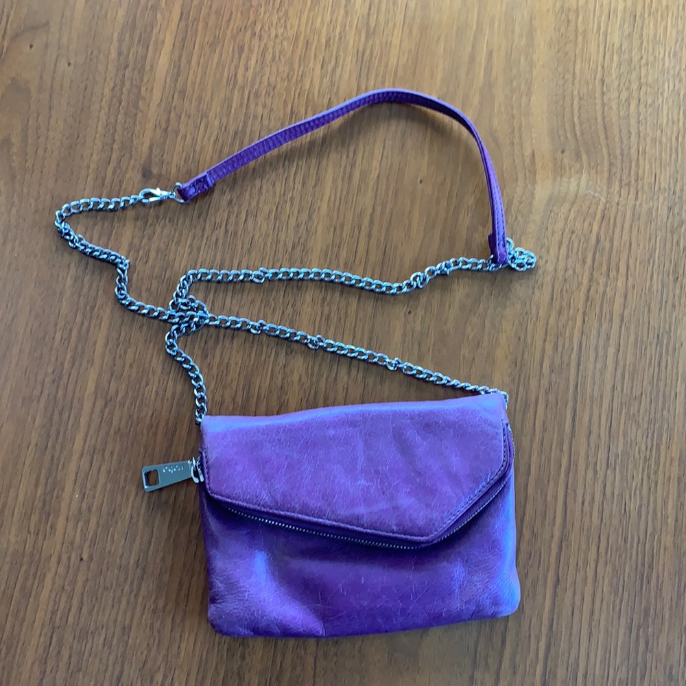 Hobo Daria convertible leather crossbody in Orchid
